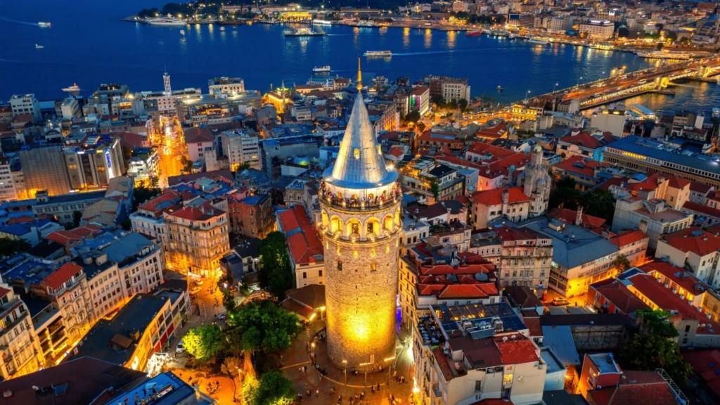 FUE vs DHI Hair Transplant in Istanbul 2025: Technique Comparison, Costs, and Key Benefits